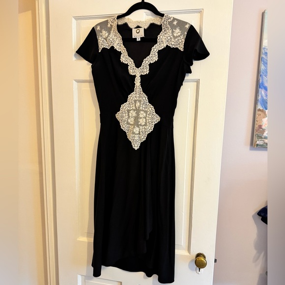 Mayle Dresses & Skirts - Mayle Vintage Black 100% Silk Dress with White Lace, Size 6, EUC!